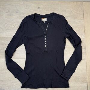 Twill Twenty Two Black Long Sleeve Top